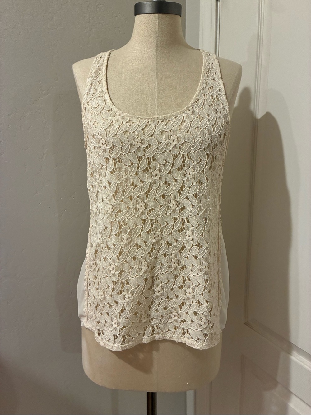Mezzanine Floral Lace Racerback Tank Top Off-White Cream Boho Sz M-L